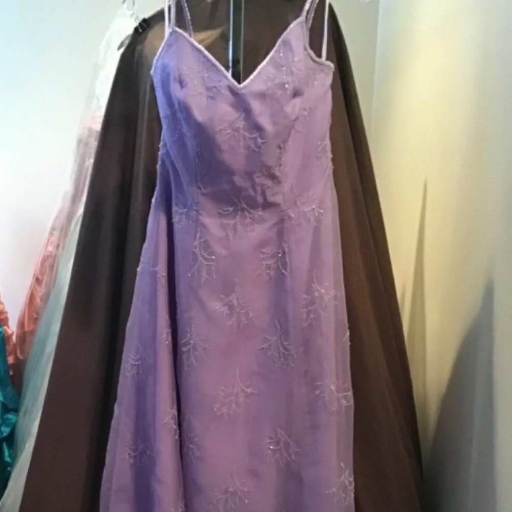 Mori  Lee Beaded Embroidered pageant prom formal evening occasion purple dress